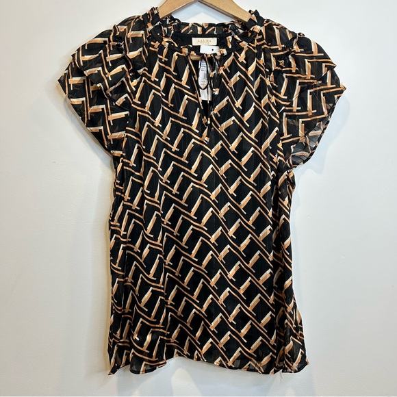 Laura Geometric Print Short Sleeve Blouse Black Pattern - Picture 6 of 11